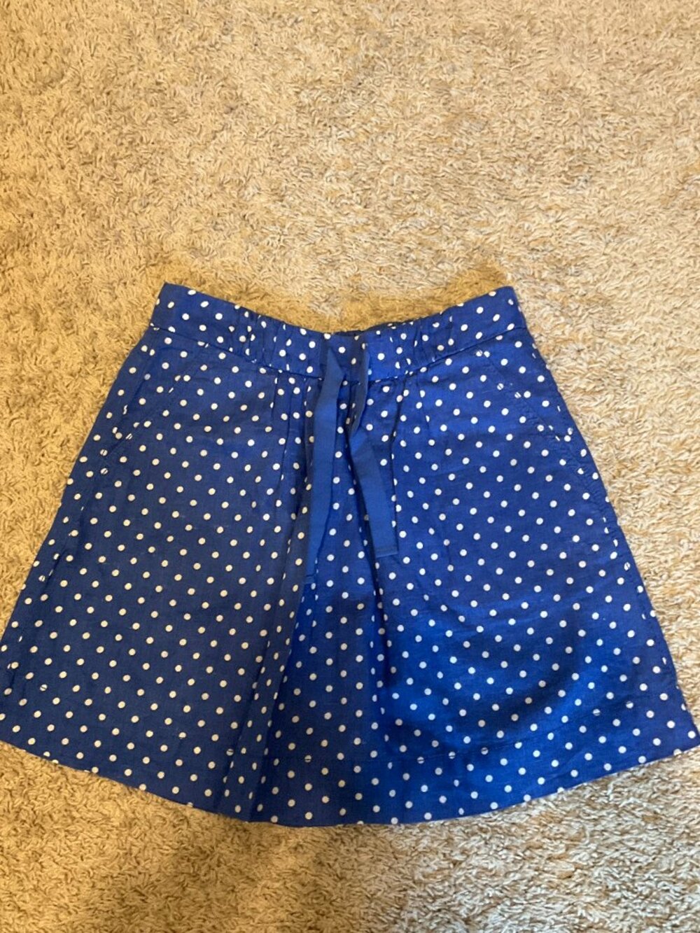 J.CREW MINI DRAWSTRING LINEN SKIRT IN POLKA DOT. COLOR: BLUE WHITE. SIZE: 0.